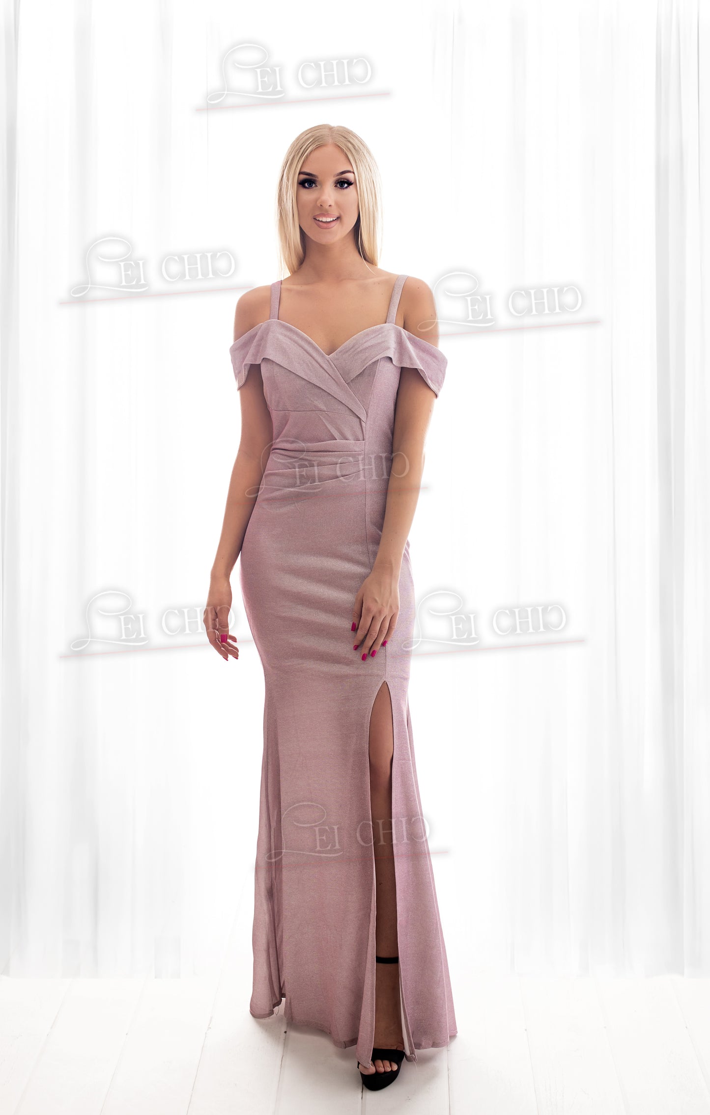 abito sirena polvere di stelle rosa con spacco