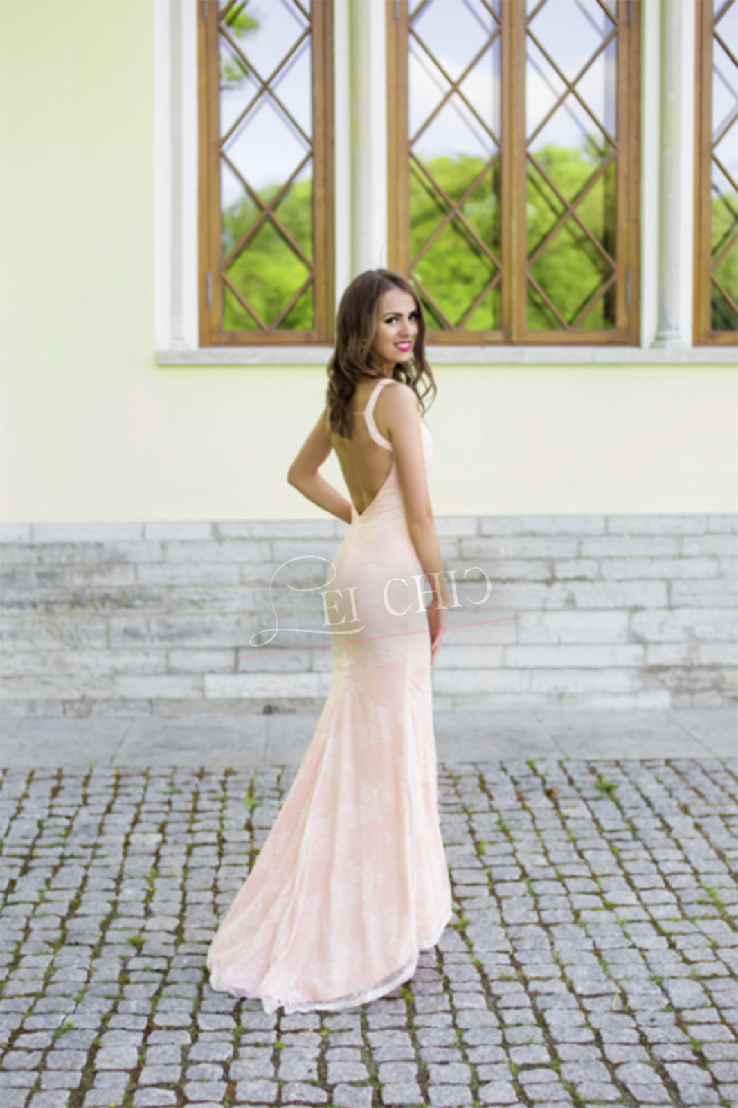 abito sirena rosa con spacco